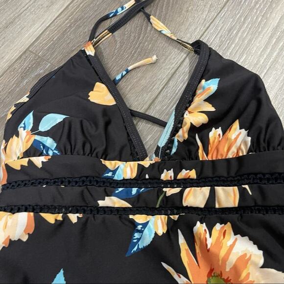 Ella Moss black floral halter one piece swimsuit size medium - Picture 3 of 7